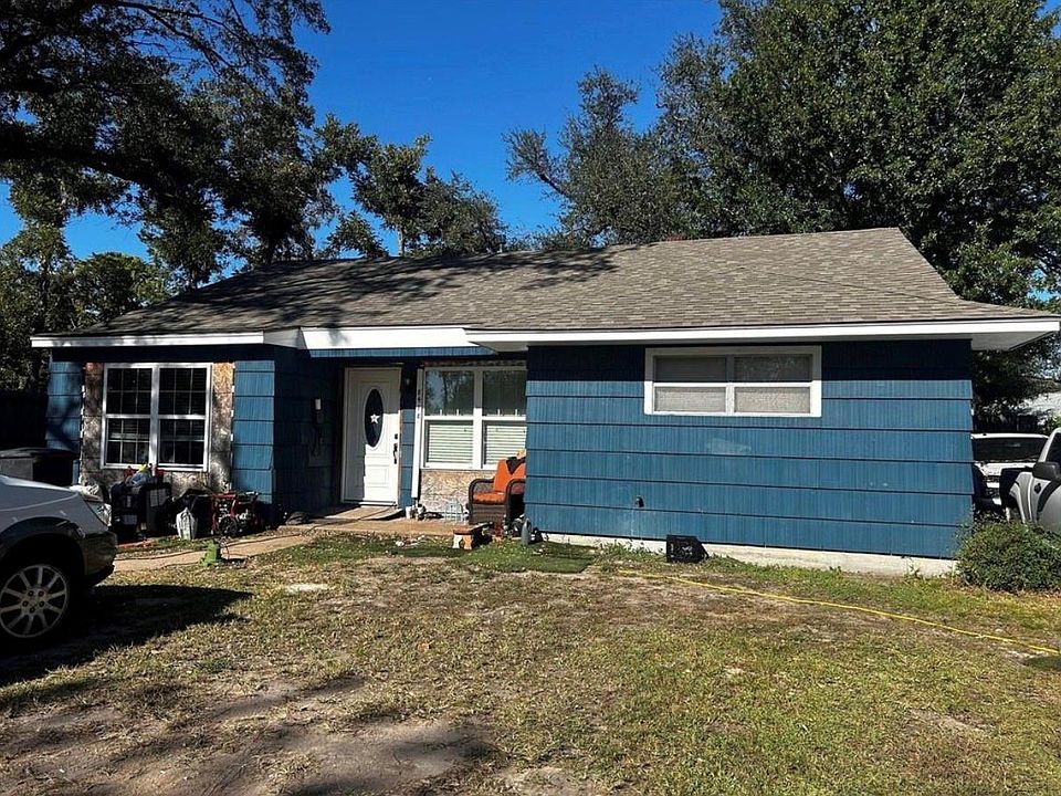 1st image of 8418 Sonneville Dr