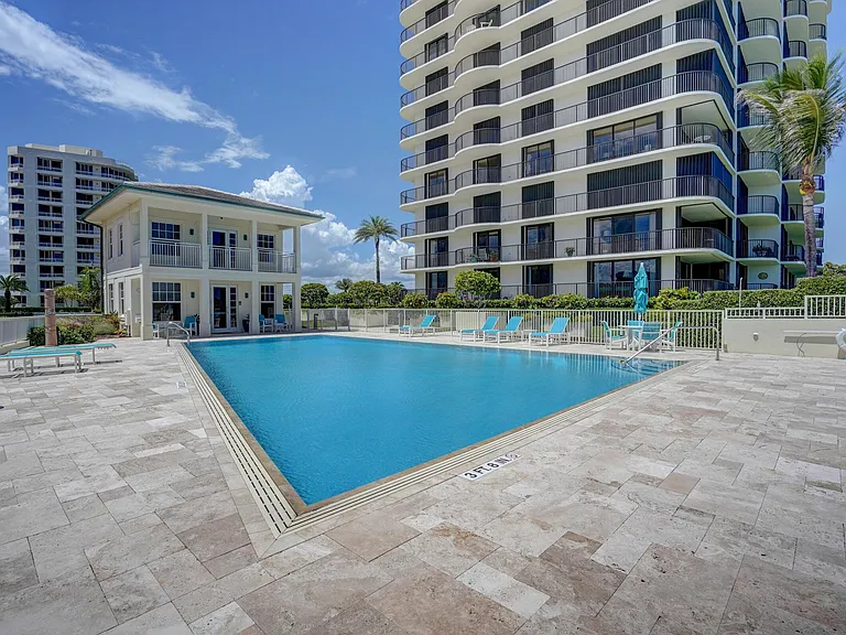 400 Beach Rd #504 — Photo 17