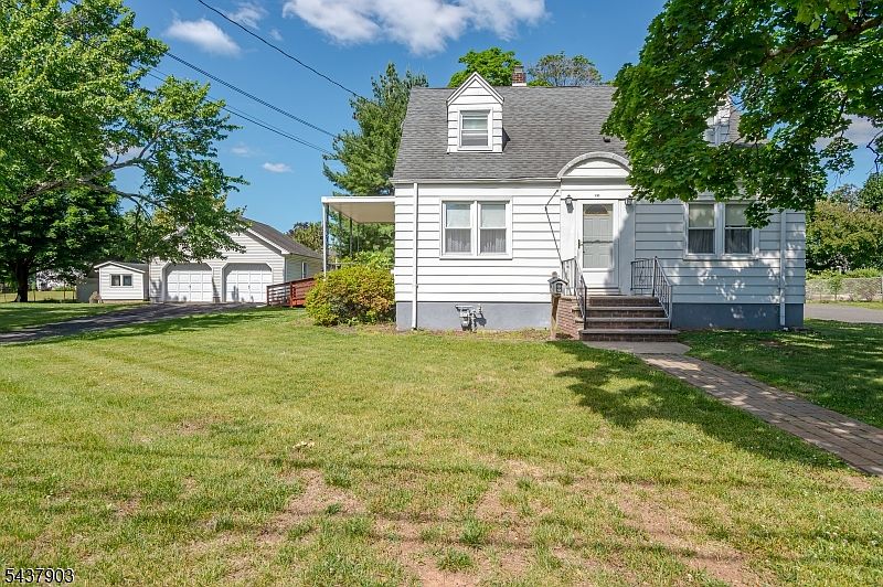 1st image of 137 Valpeck Ave