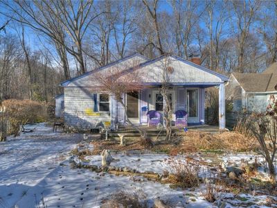 226 Plum Point Rd N, Saunderstown, RI, 02874