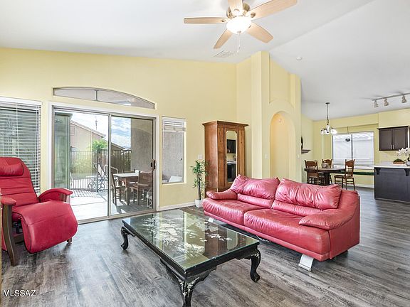 2nd image of 5681 W Cactus Garden Dr