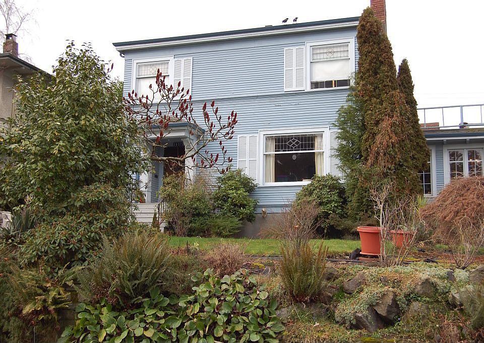 2nd image of 2837 10th Ave E