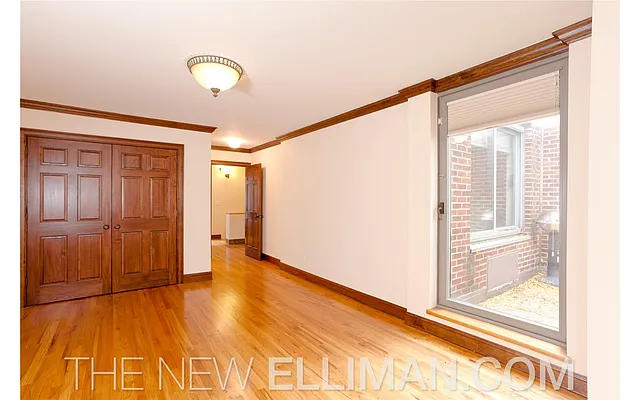 Sold by Douglas Elliman | media 25