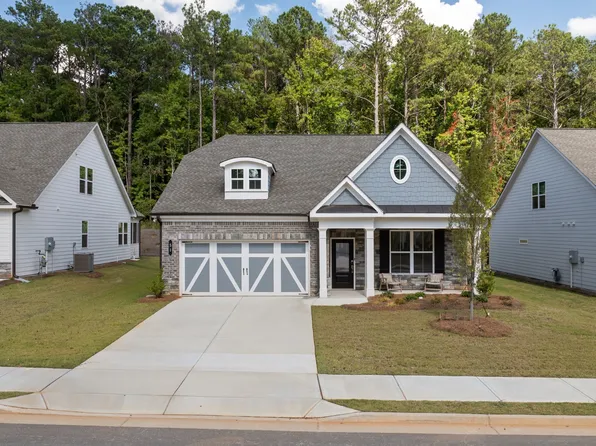 51 Airmont Dr, Sharpsburg, GA 30277