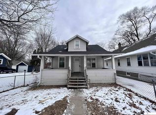 4011 N 45th St, Omaha, NE 68104