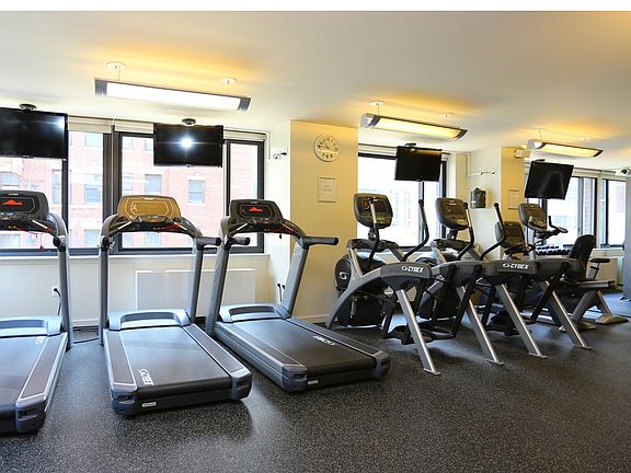 3rd image of 400 W 55th St APT 12B
