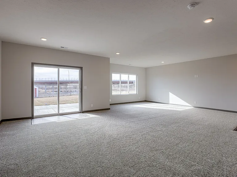 18467 Greenleaf St — Photo 17