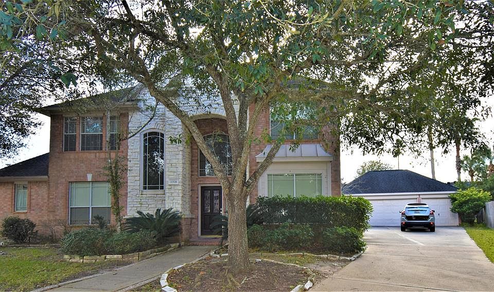 1st image of 22526 Silvermist Ln