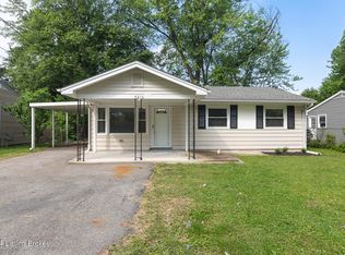 5216 Cedrus Cir, Louisville, KY 40213