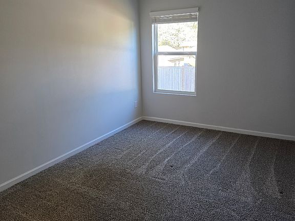 5th image of 100 Village Green Dr
