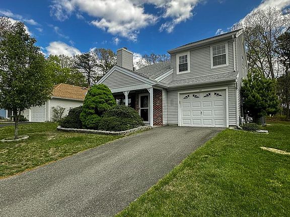 2nd image of 108 Pine Oak Blvd