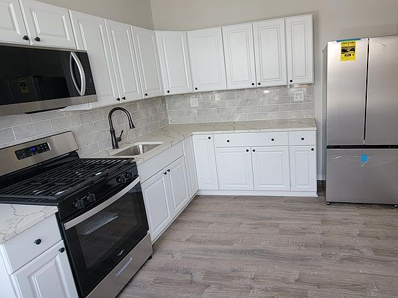 4th image of 4721 Princeton Ave