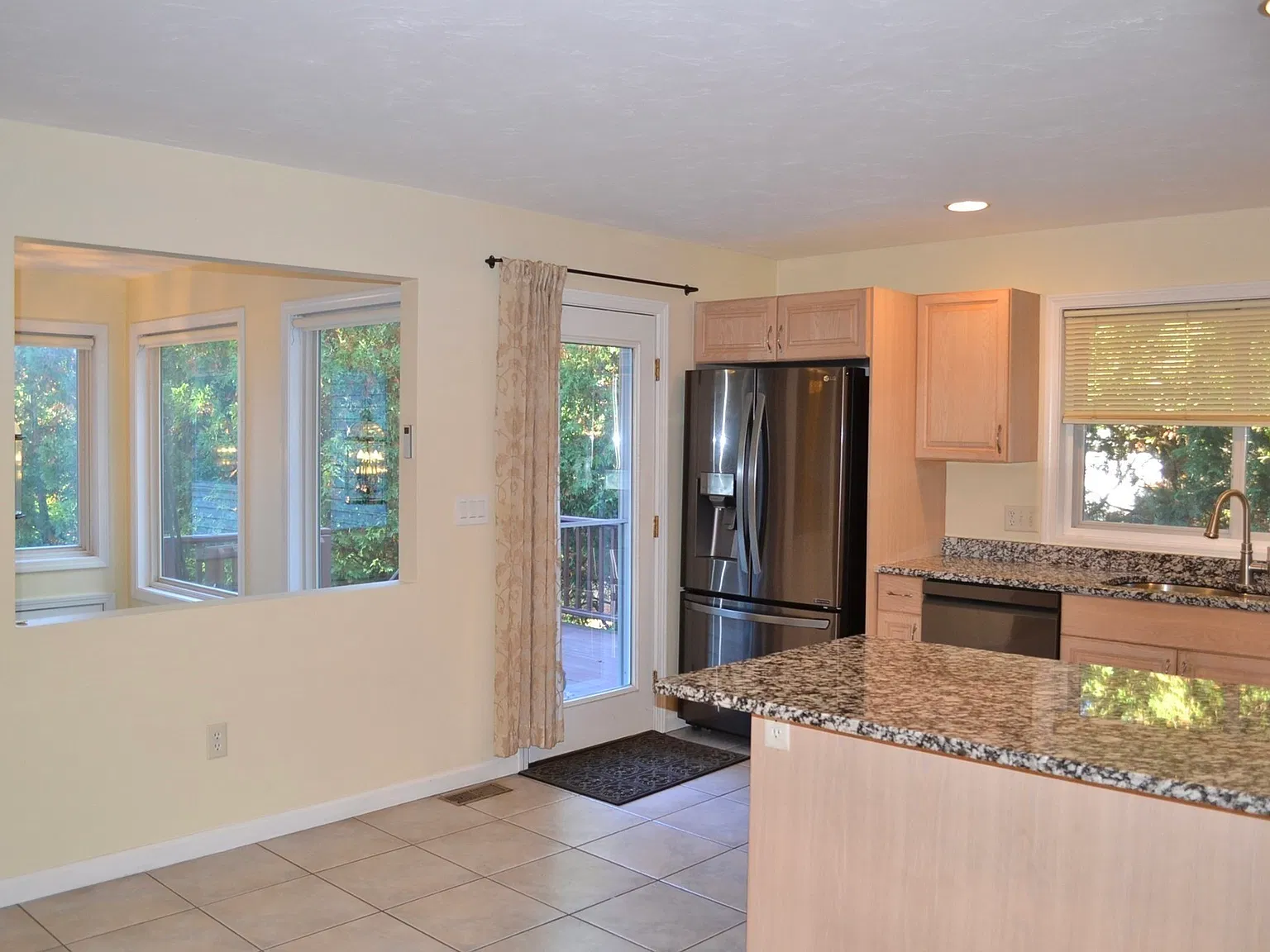 2 bed, 2.5 bath, 2053 sqft, $3,200 — Photo 4