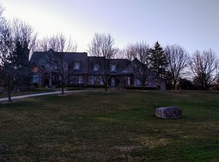 947 Dowling Rd, Bloomfield Hills, MI 48304