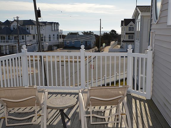 2nd image of 14 69th St #W