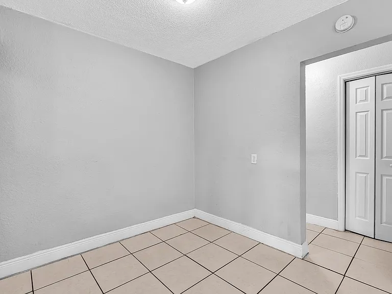 626 SW 14th Ave #212 — Photo 13
