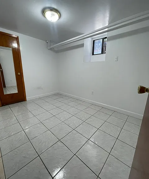 337 E 16th St #1 — Photo 3