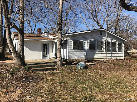 3rd image of 623 Camilla St