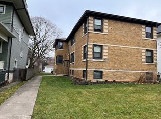 88 Kimbark Rd #G, Riverside, IL 60546