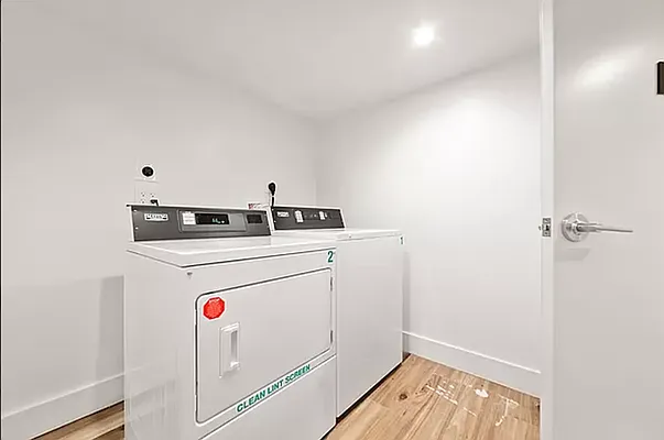 Rented by Loom Capital Group Inc. | media 11