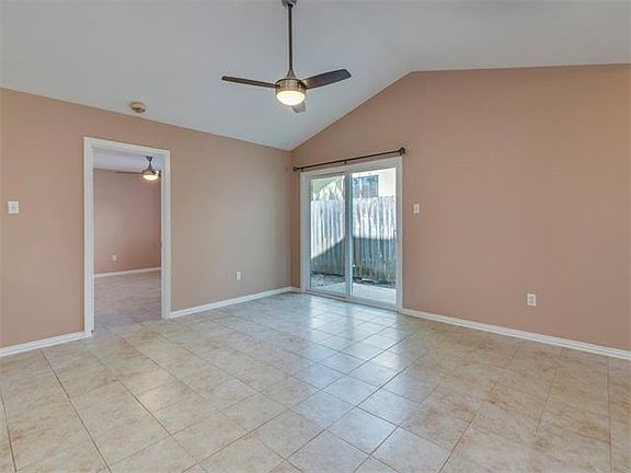 3rd image of 12304 Alderbrook Dr Unit B