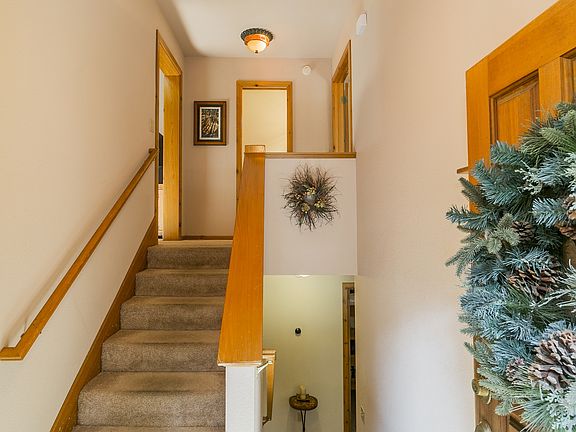 4th image of 13924 Herringbone Way