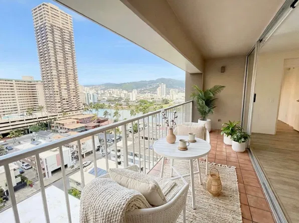 430 Keoniana St APT 712, Honolulu, HI 96815