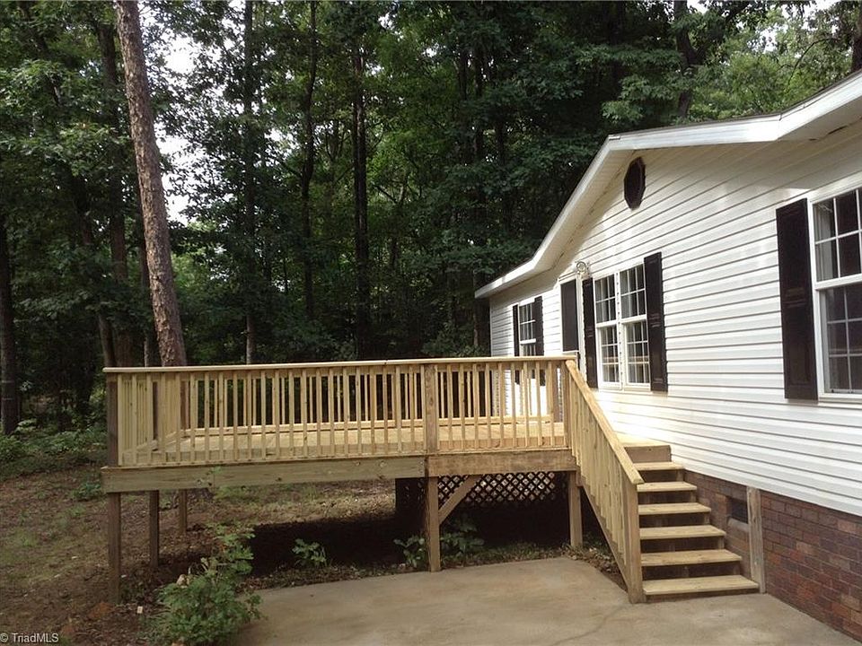 2nd image of 175 Wolf Creek Trl