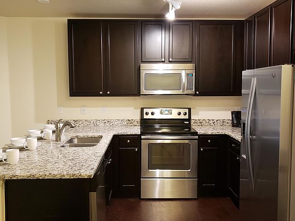 Kitchen w/Seating for Four at Bar