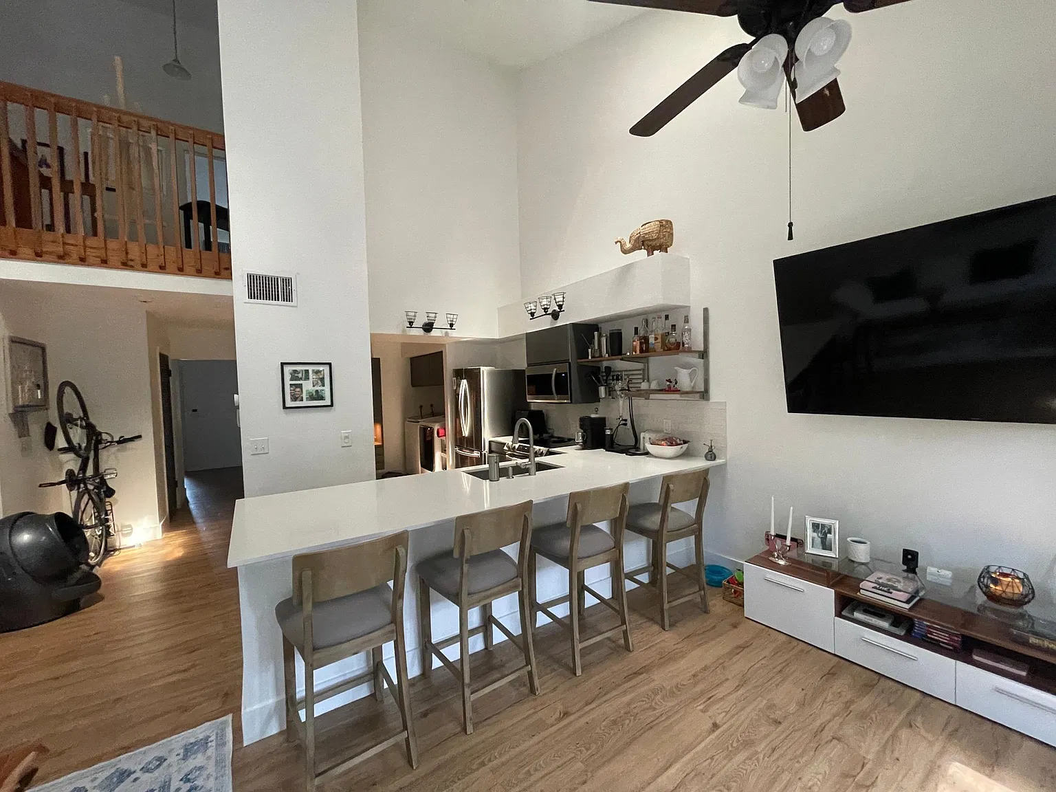 2 bed, 1320 sqft, $3,000 — Photo 4