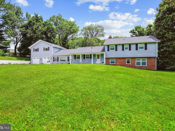 17809 Princess Anne Dr, Olney, MD 20832