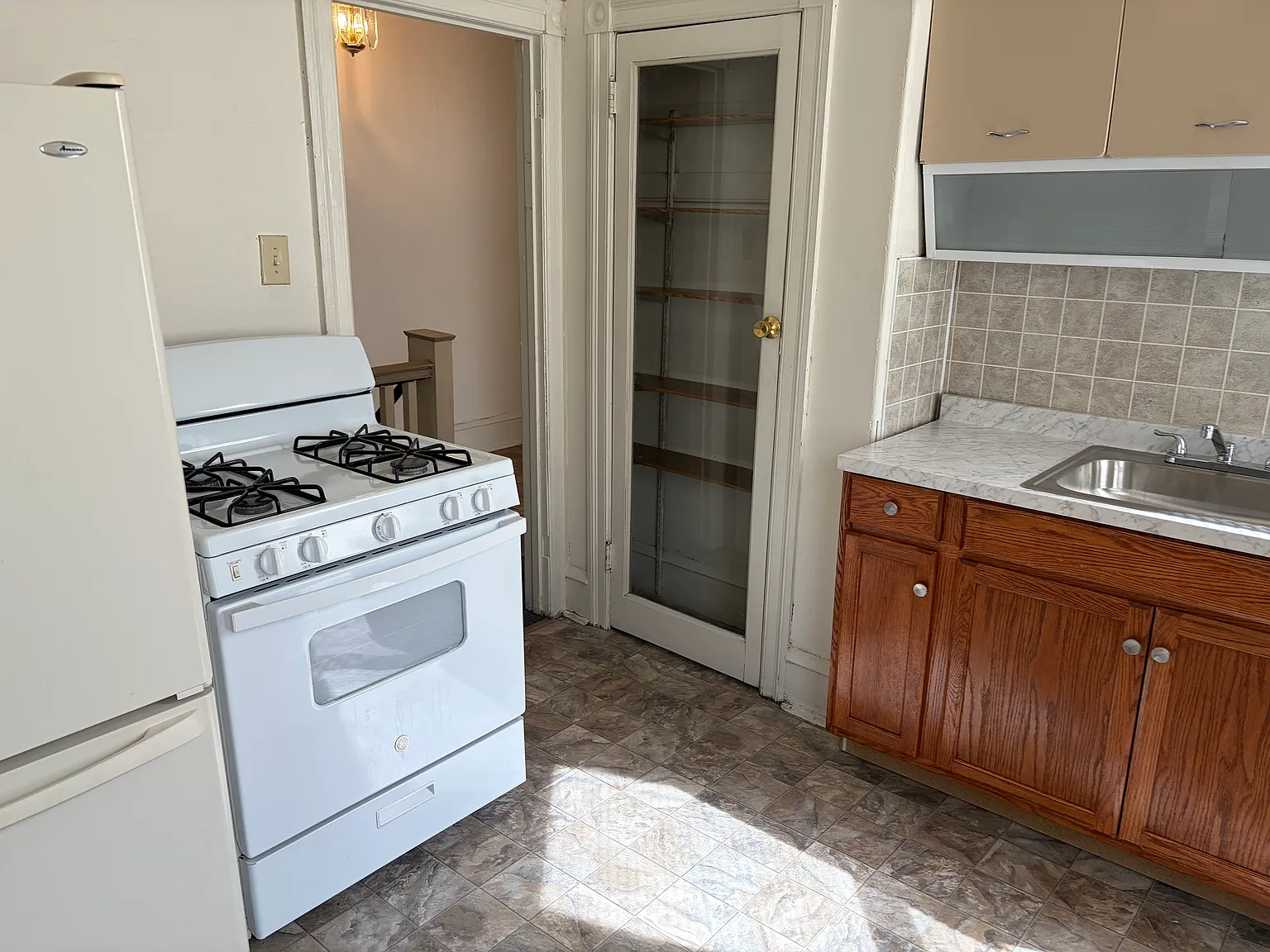 2 bed, $1,300 — Photo 2
