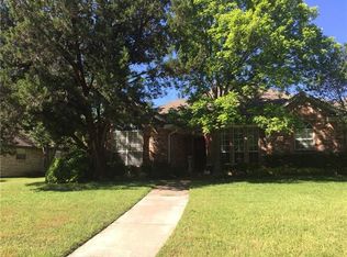 1524 Rocky Creek Cir, Cedar Hill, TX 75104