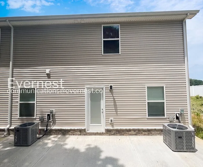 3385 Polly Dr #1 — Photo 20