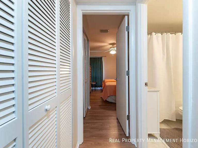 2121 Wood St #230G — Photo 12