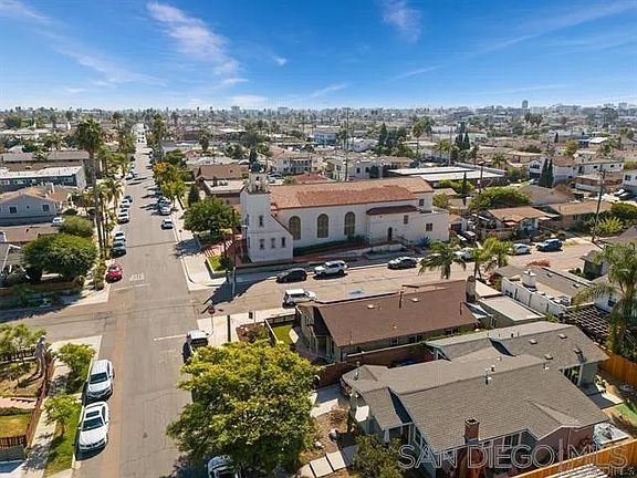 3rd image of 1940 Mission Ave
