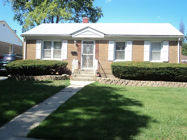 1232 Howard Ave photo 1