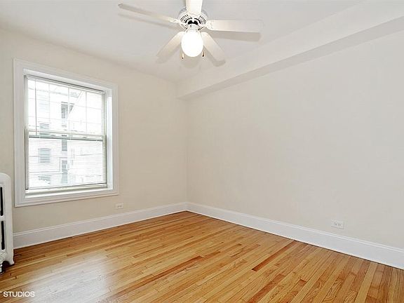 2nd image of 555 Hinman Ave #H