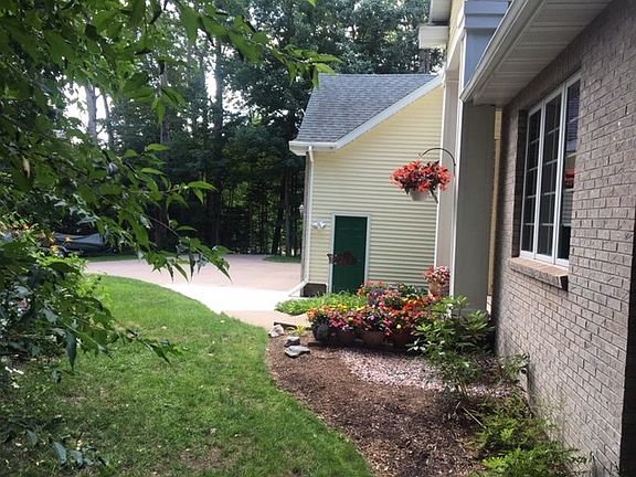 4th image of 107 Pineview Dr