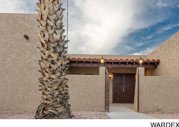 3rd image of 3465 Thunderbird Ln