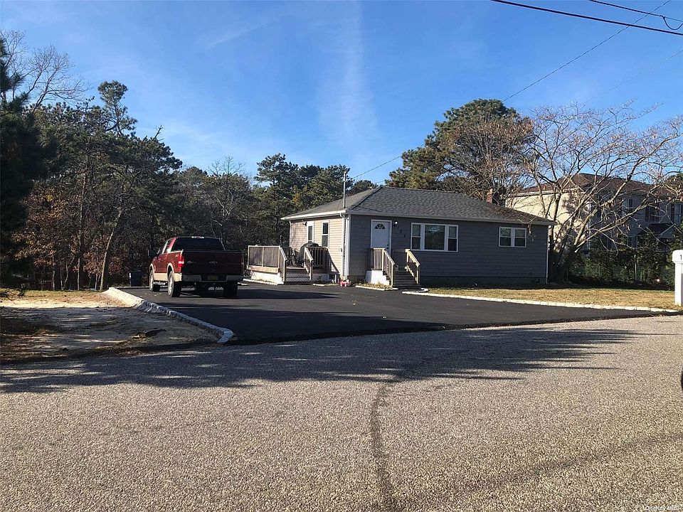 1st image of 105 Peters Ln