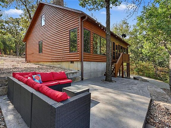 3rd image of 109 Ridge Crest Dr