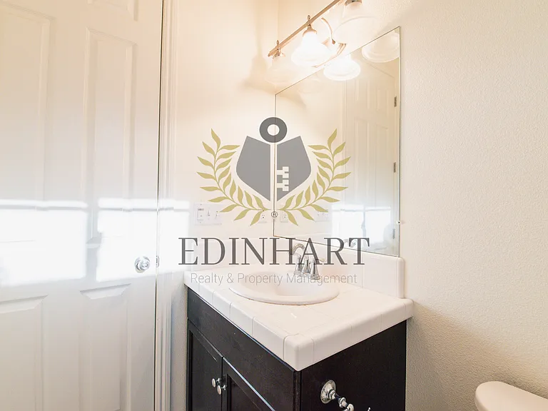 3952 Serena Ave — Photo 14