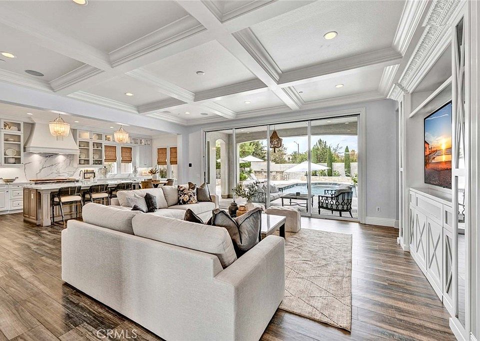 1st image of 8 Stafford Pl