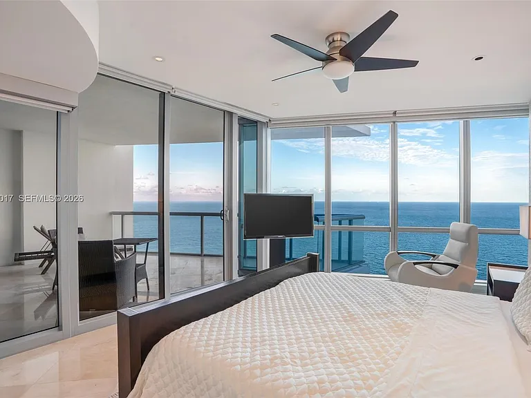 17121 Collins Ave #3304 — Photo 11
