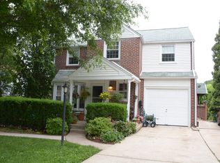 1715 Green Valley Rd, Havertown, PA 19083