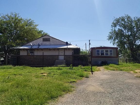 4th image of 401 Avenue G #403