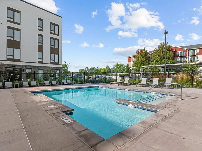 Meritage West — Photo 25