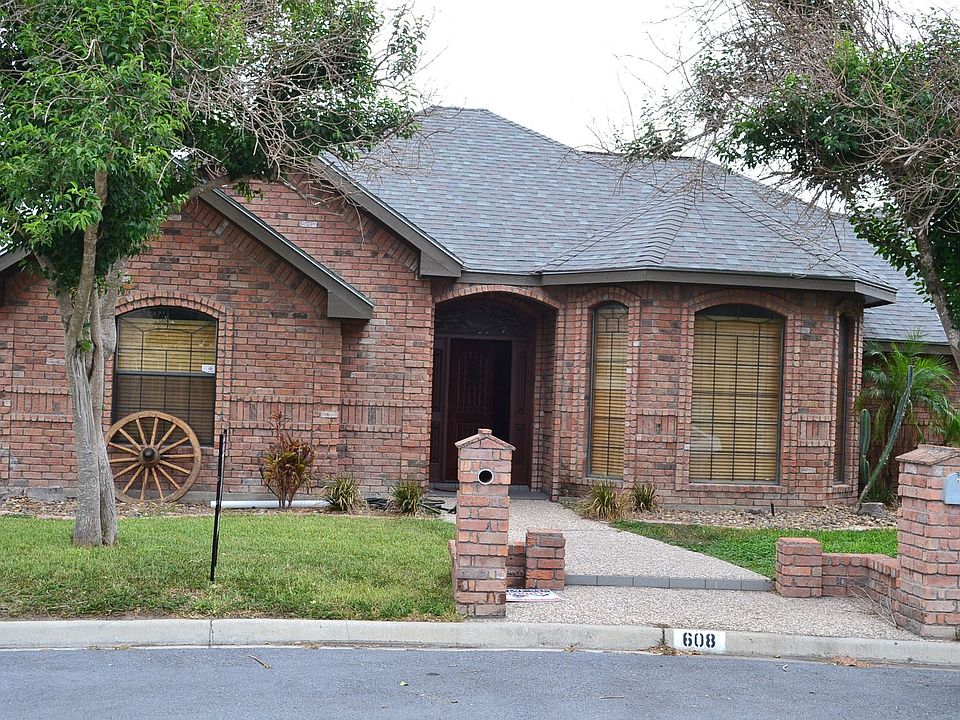 1st image of 608 Kiwi Ave