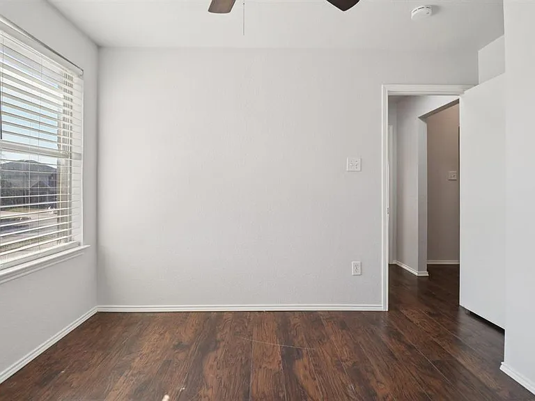 4937 Spur Ridge Ct #4937 — Photo 23